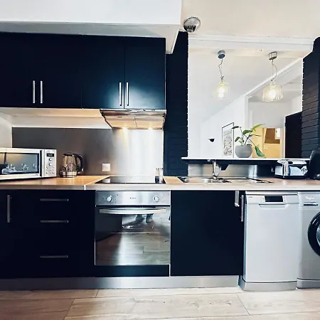 Bulle En Champagne T3 Hyper Centre Avec Balcon شقة رانس