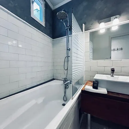 Bulle En Champagne T3 Hyper Centre Avec Balcon شقة