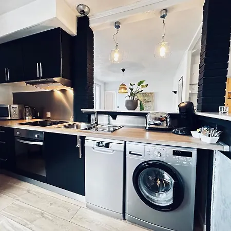 Bulle En Champagne T3 Hyper Centre Avec Balcon رانس