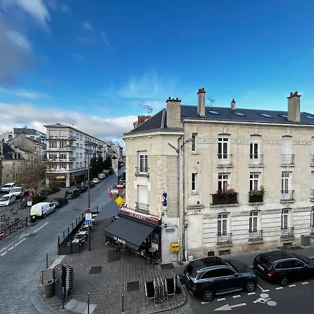 Bulle En Champagne T3 Hyper Centre Avec Balcon شقة *