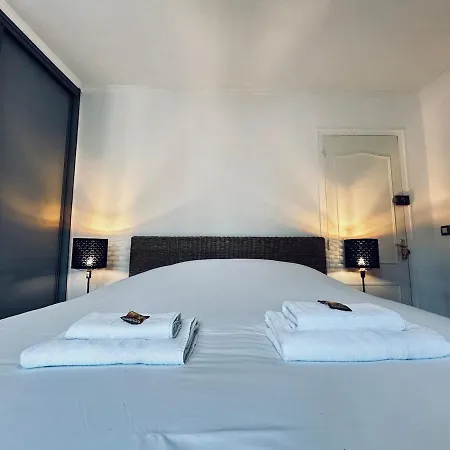 Bulle En Champagne T3 Hyper Centre Avec Balcon *