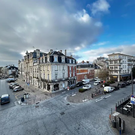 Bulle En Champagne T3 Hyper Centre Avec Balcon رانس